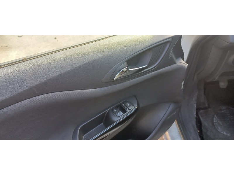 opel corsa e del año 2016