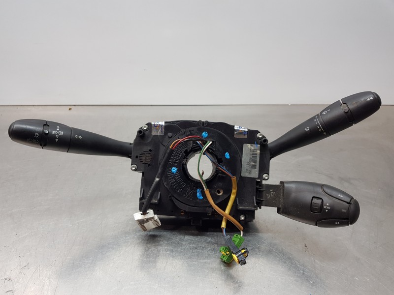 Recambio de mando multifuncion para peugeot 207 cc sport referencia OEM IAM 96630727XT 6242Q0 