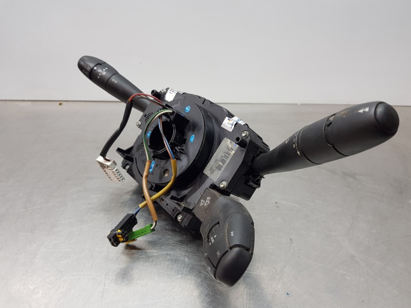 Recambio de mando multifuncion para peugeot 207 cc sport referencia OEM IAM 96630727XT 6242Q0 