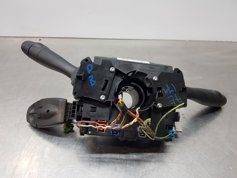 Recambio de mando multifuncion para peugeot 207 cc sport referencia OEM IAM 96630727XT 6242Q0 