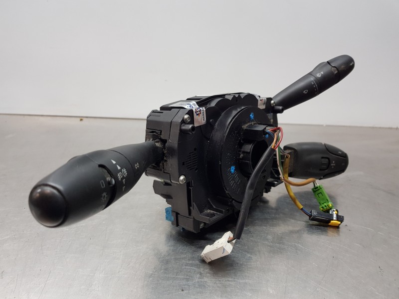 Recambio de mando multifuncion para peugeot 207 cc sport referencia OEM IAM 96630727XT 6242Q0 