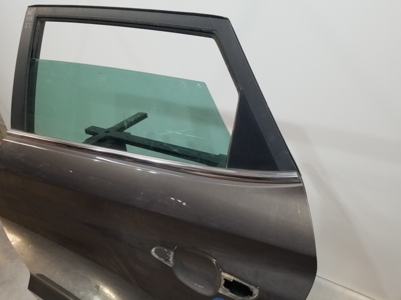 Recambio de puerta trasera izquierda para hyundai tucson klass referencia OEM IAM 77003D7000  
