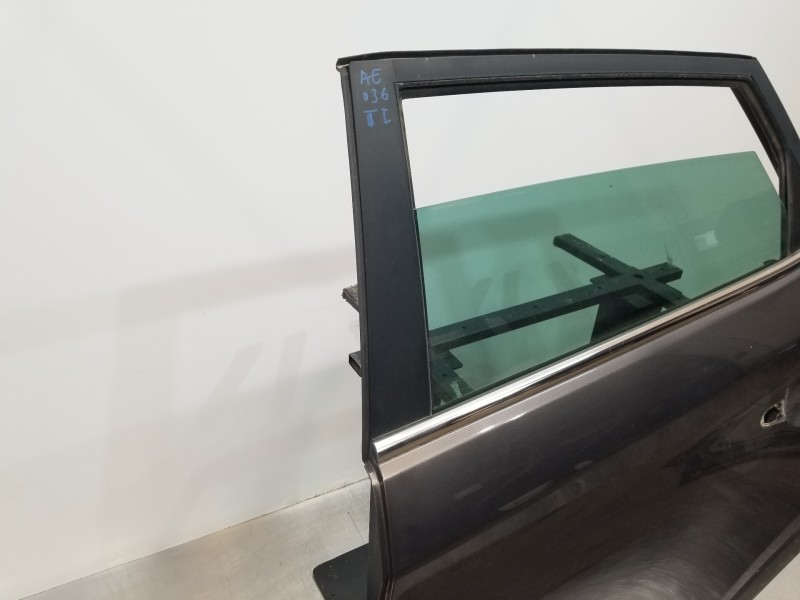 Recambio de puerta trasera izquierda para hyundai tucson klass referencia OEM IAM 77003D7000  