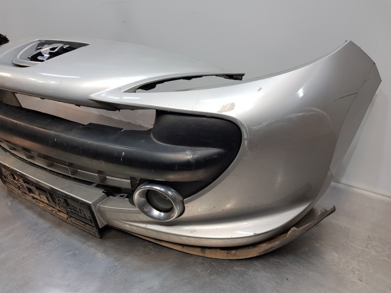 Recambio de paragolpes delantero para peugeot 207 cc sport referencia OEM IAM 7401ES  