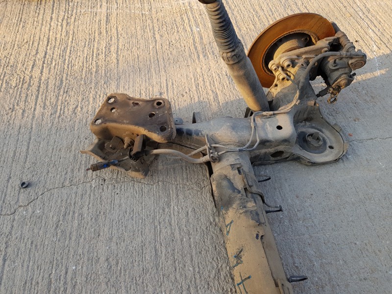 Recambio de puente trasero para peugeot 207 cc sport referencia OEM IAM 5148V5 5148L5 