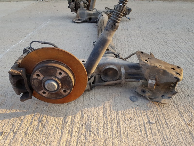 Recambio de puente trasero para peugeot 207 cc sport referencia OEM IAM 5148V5 5148L5 