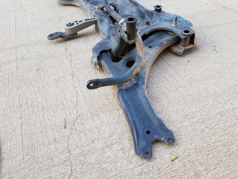 Recambio de puente delantero para volkswagen caddy ocio furgón referencia OEM IAM 1K0199315B  