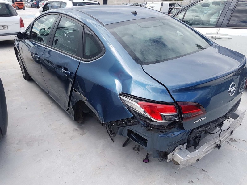 opel astra j lim. del año 2013