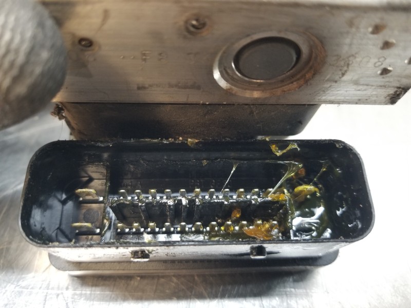 Recambio de abs para peugeot 207 confort referencia OEM IAM 9663945580 10020701054 