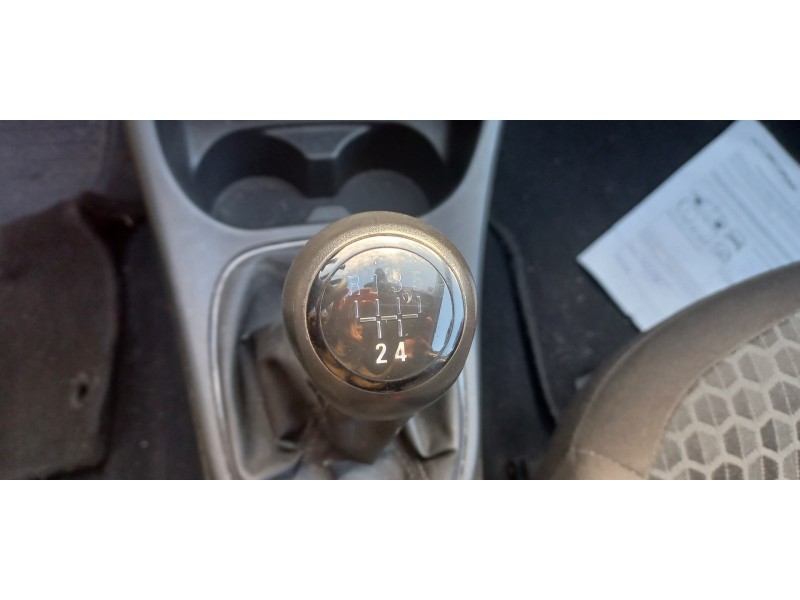 opel corsa e del año 2016