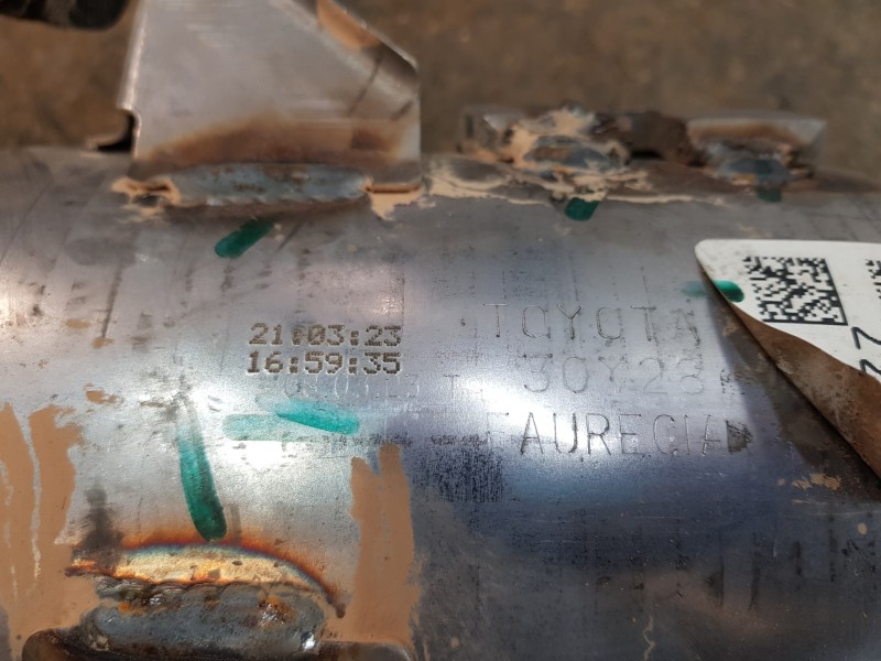 Recambio de catalizador para toyota corolla (e21) hev referencia OEM IAM 174100TJ20 30Y28 L52