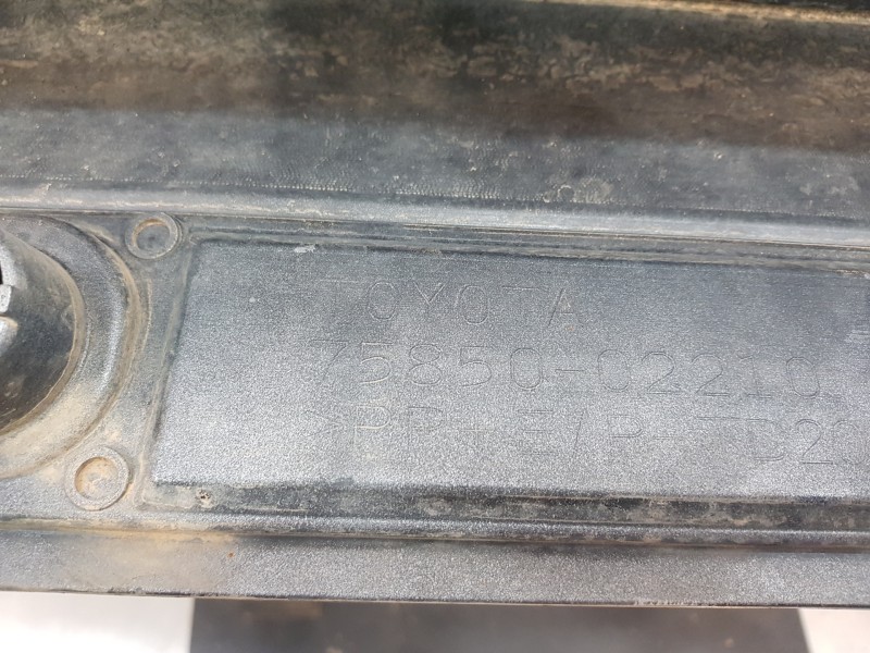 Recambio de faldon lateral para toyota corolla (e21) hev referencia OEM IAM 7585002210  