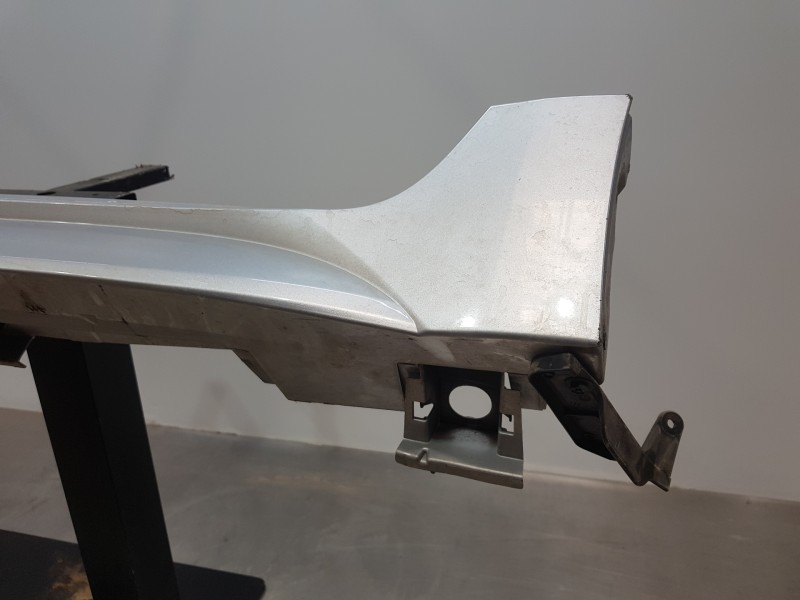 Recambio de faldon lateral para toyota corolla (e21) hev referencia OEM IAM 7586002210  