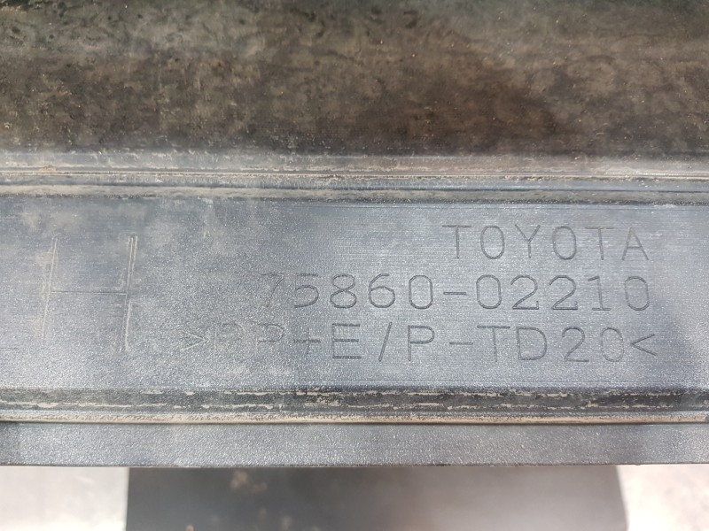 Recambio de faldon lateral para toyota corolla (e21) hev referencia OEM IAM 7586002210  