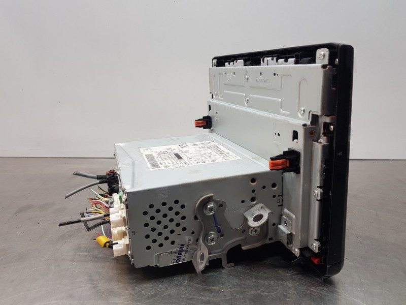 Recambio de pantalla multifuncion para toyota corolla (e21) hev referencia OEM IAM 8614002N50  