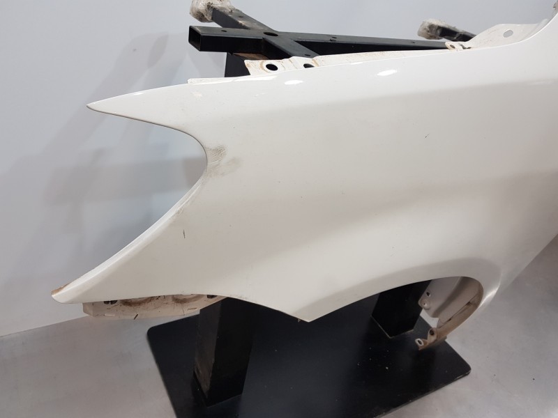 Recambio de aleta delantera izquierda para volkswagen caddy ocio furgón referencia OEM IAM 2K5821021  