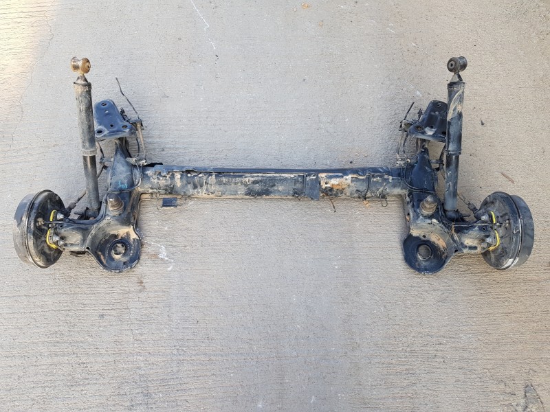 Recambio de puente trasero para citroen c-elysée shine referencia OEM IAM 1608396680  