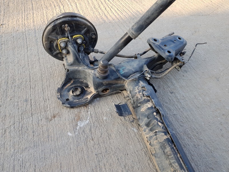 Recambio de puente trasero para citroen c-elysée shine referencia OEM IAM 1608396680  