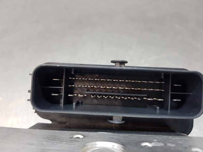 Recambio de abs para toyota corolla (e21) hev referencia OEM IAM 4405002N81 4405002K80 