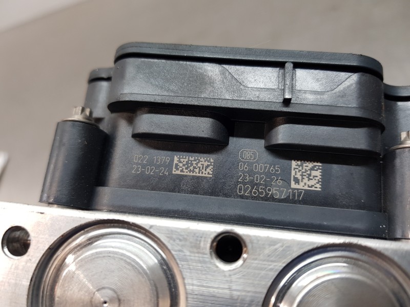 Recambio de abs para toyota corolla (e21) hev referencia OEM IAM 4405002N81 4405002K80 