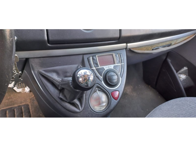 peugeot 807 del año 2007 peugeot 807 del año 2007
