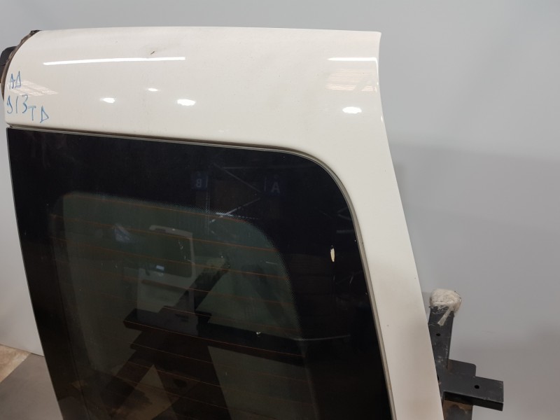 Recambio de porton trasero derecho para volkswagen caddy ocio furgón referencia OEM IAM 2K0827092G  