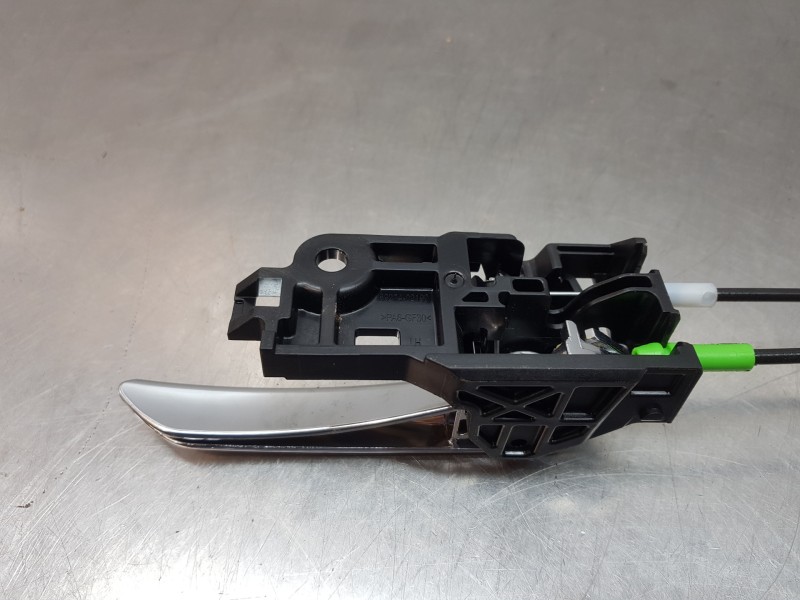 Recambio de cerradura puerta trasera izquierda para toyota corolla (e21) hev referencia OEM IAM 6906002580  