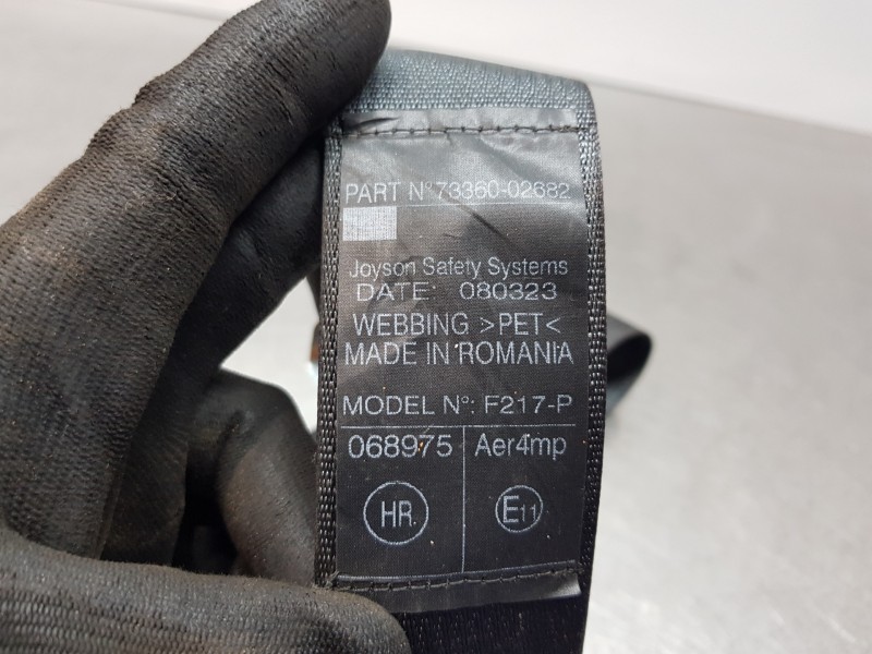 Recambio de cinturon seguridad trasero derecho para toyota corolla (e21) hev referencia OEM IAM 7336002682C2  