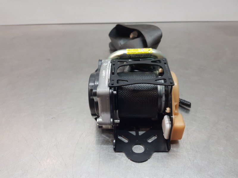 Recambio de cinturon seguridad trasero izquierdo para toyota corolla (e21) hev referencia OEM IAM 7337002232C2  