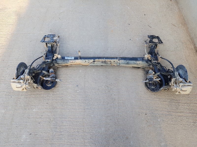 Recambio de puente trasero para peugeot rifter active pack referencia OEM IAM 9822650980  