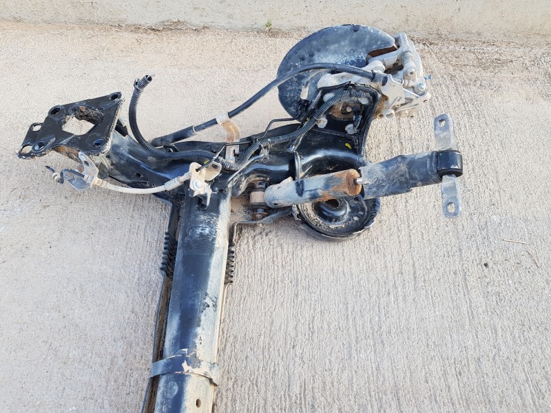 Recambio de puente trasero para peugeot rifter active pack referencia OEM IAM 9822650980  