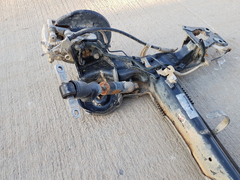 Recambio de puente trasero para peugeot rifter active pack referencia OEM IAM 9822650980  