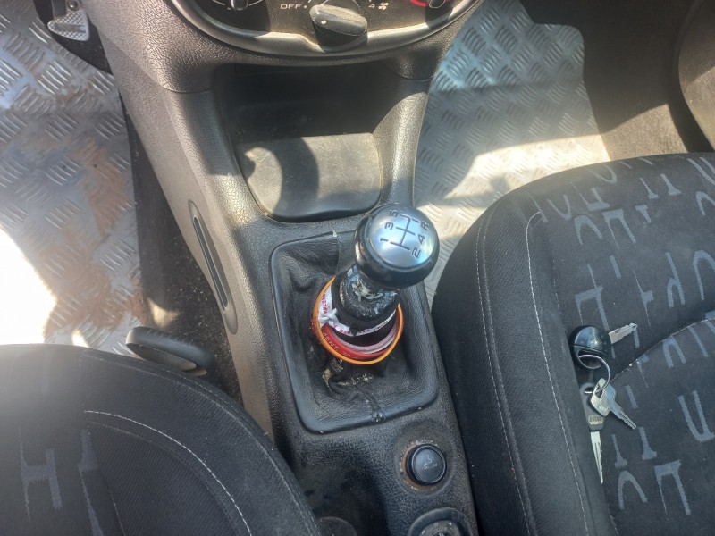 peugeot 206 berlina del año 2002