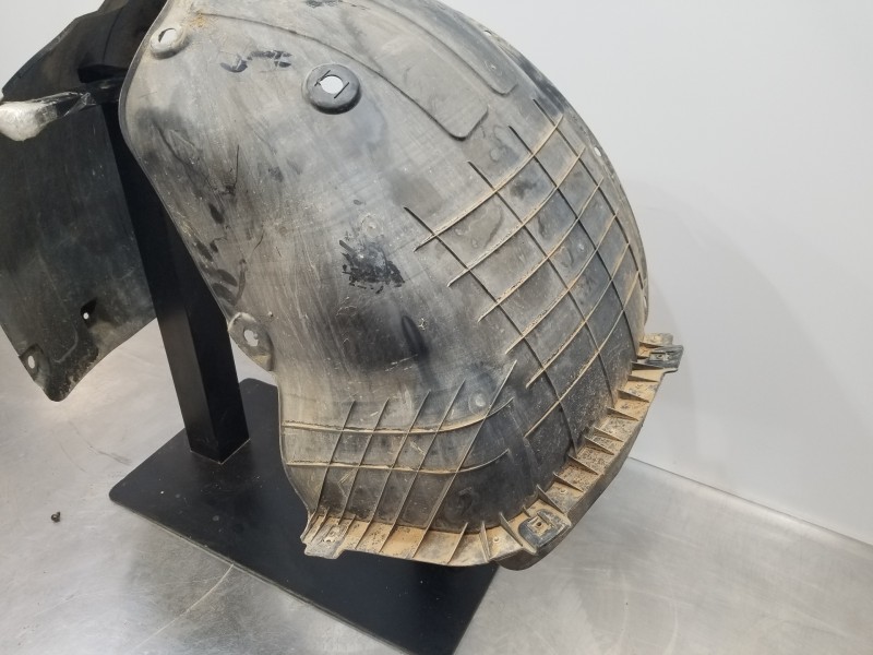 Recambio de paso rueda para hyundai tucson klass referencia OEM IAM 86811D7500  