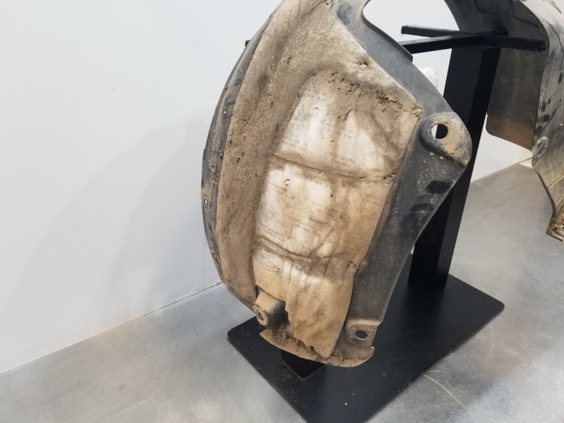 Recambio de paso rueda para hyundai tucson klass referencia OEM IAM 86811D7500  