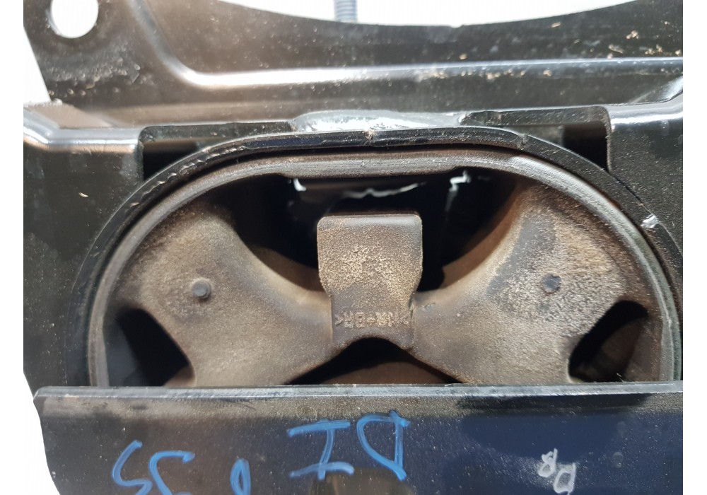 Recambio de soporte motor izquierdo para toyota corolla (e21) hev referencia OEM IAM 123720T571  