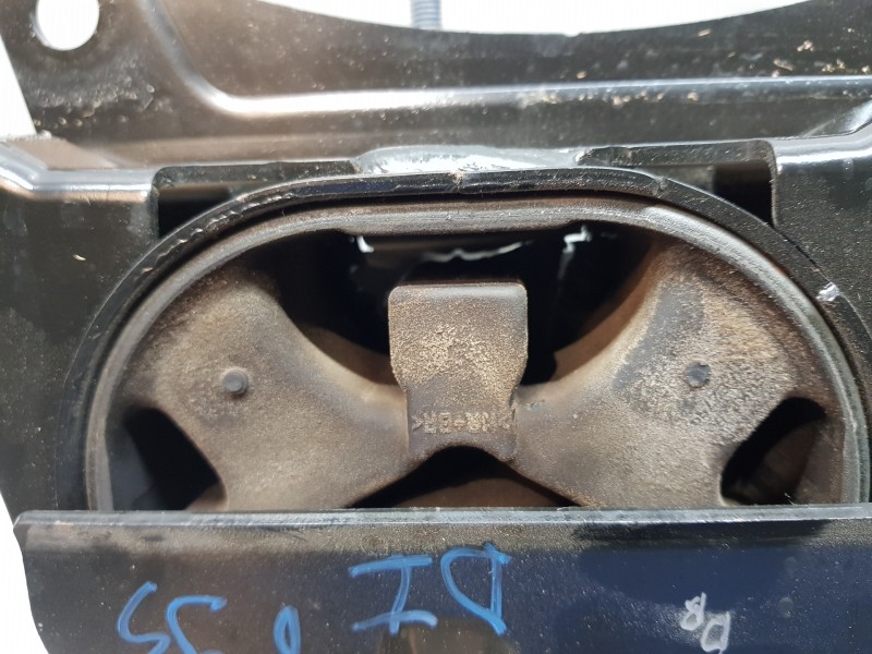 Recambio de soporte motor izquierdo para toyota corolla (e21) hev referencia OEM IAM 123720T571  