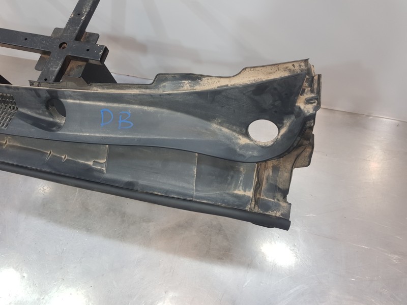 Recambio de torpedo para toyota corolla (e21) hev referencia OEM IAM 5570802A10  