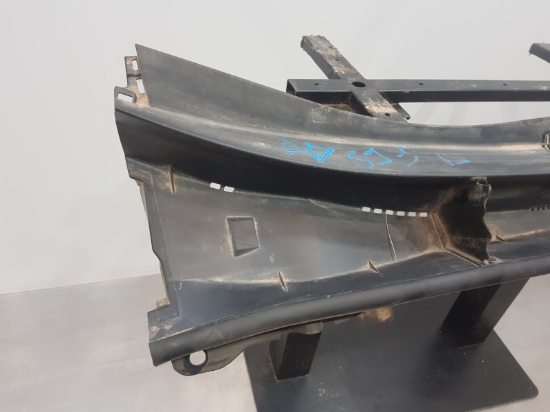 Recambio de torpedo para toyota corolla (e21) hev referencia OEM IAM 5570802A10  