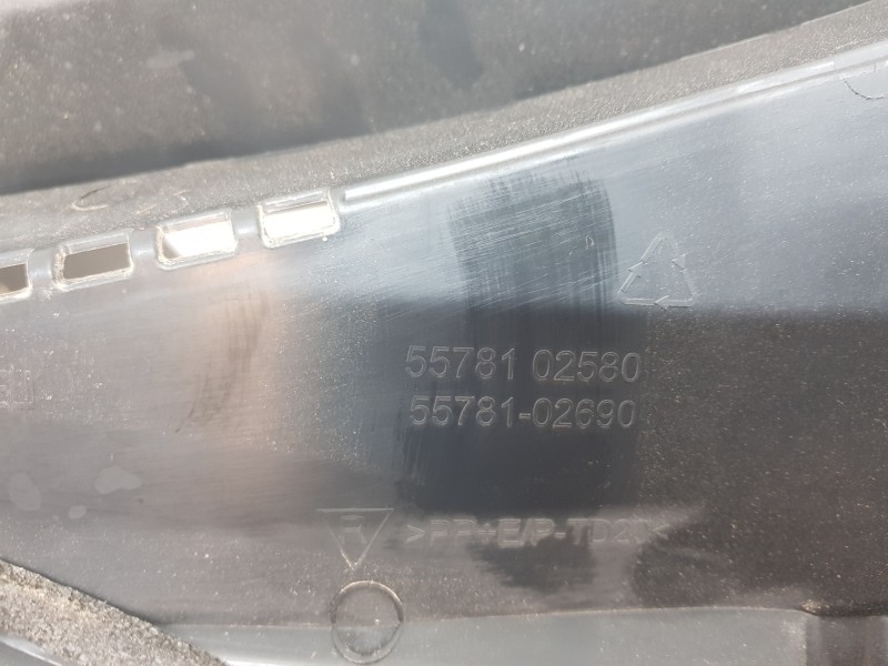 Recambio de torpedo para toyota corolla (e21) hev referencia OEM IAM 5570802A10  