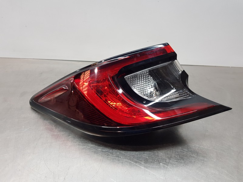 Recambio de piloto trasero izquierdo para toyota corolla (e21) hev referencia OEM IAM 8156102F10  