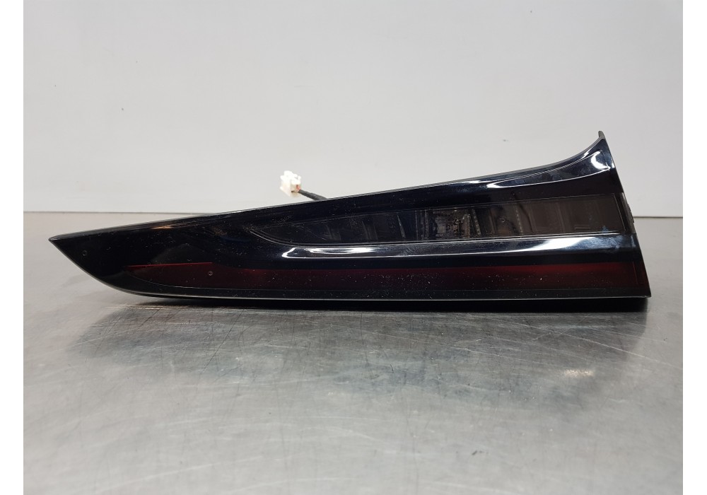 Recambio de piloto trasero izquierdo interior para toyota corolla (e21) hev referencia OEM IAM 8159102E60  
