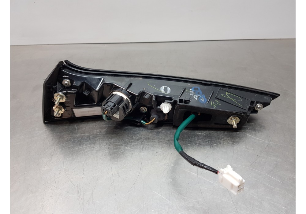 Recambio de piloto trasero izquierdo interior para toyota corolla (e21) hev referencia OEM IAM 8159102E60  
