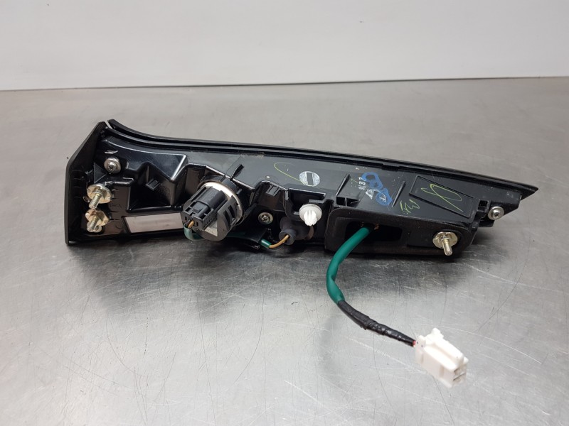 Recambio de piloto trasero izquierdo interior para toyota corolla (e21) hev referencia OEM IAM 8159102E60  