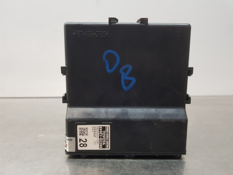 Recambio de modulo confort para toyota corolla (e21) hev referencia OEM IAM 8998102280  