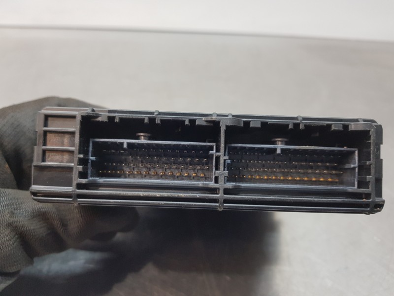 Recambio de modulo confort para toyota corolla (e21) hev referencia OEM IAM 8998102280  