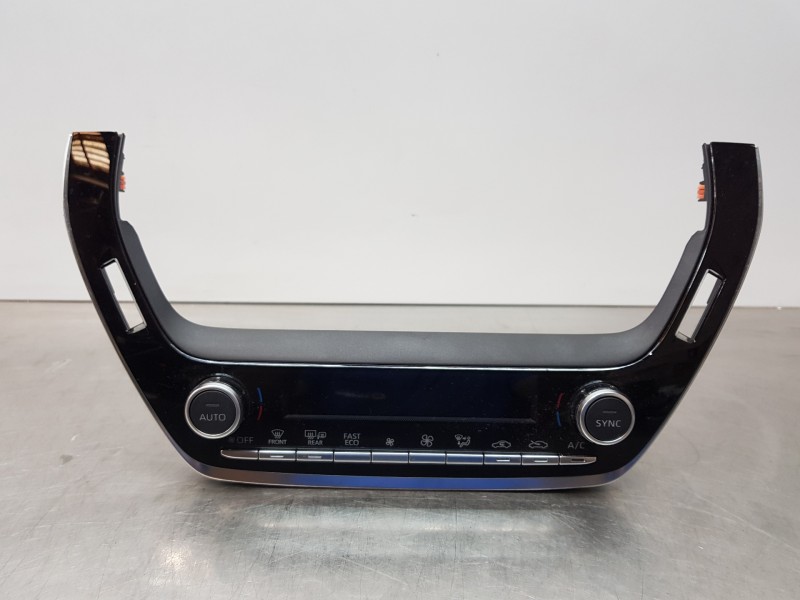 Recambio de mando climatizador para toyota corolla (e21) hev referencia OEM IAM 5590002M40  