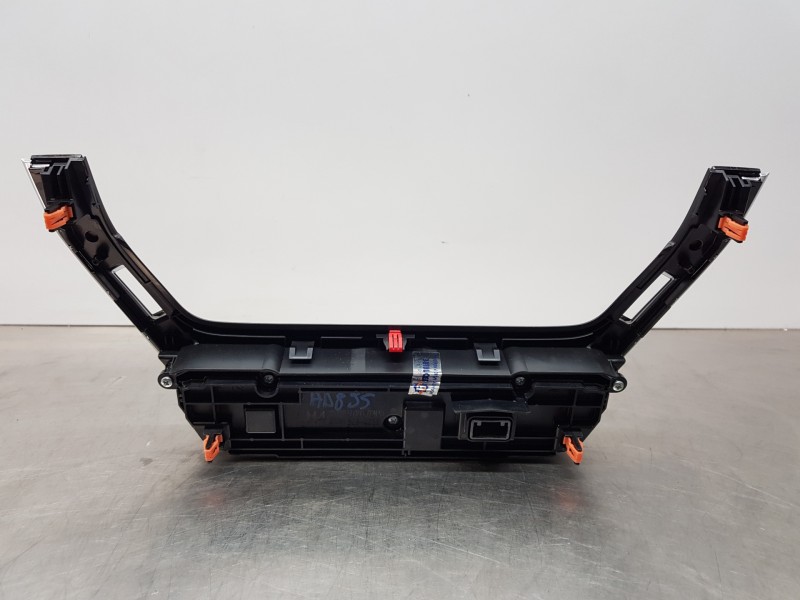 Recambio de mando climatizador para toyota corolla (e21) hev referencia OEM IAM 5590002M40  