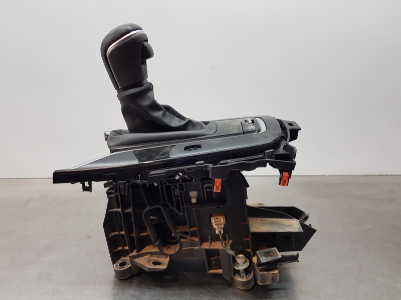 Recambio de palanca cambio para toyota corolla (e21) hev referencia OEM IAM 33560F4050  