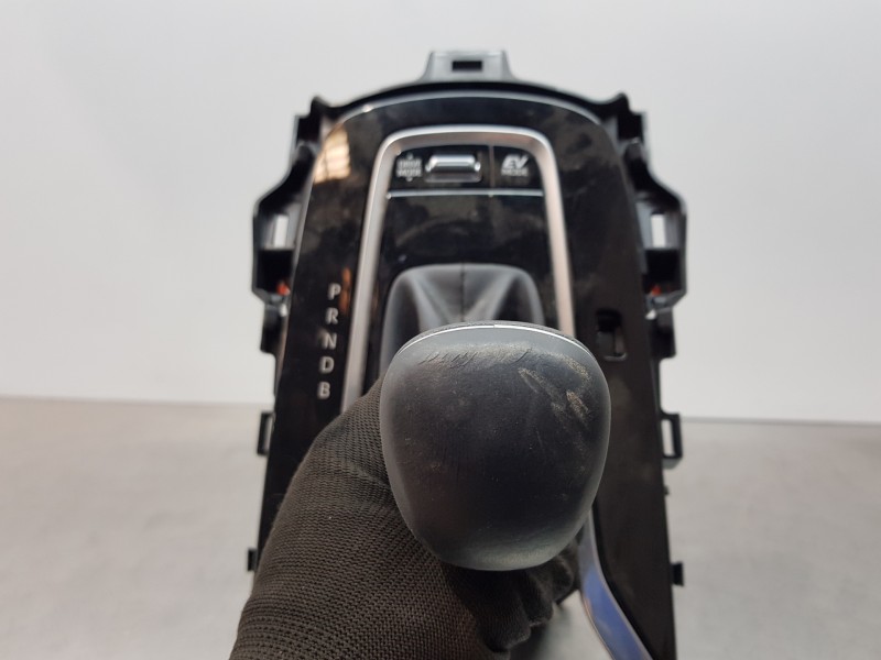 Recambio de palanca cambio para toyota corolla (e21) hev referencia OEM IAM 33560F4050  